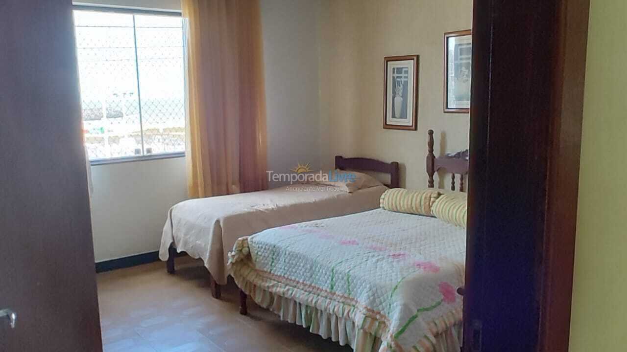 Apartment for vacation rental in Marataízes (Centro)