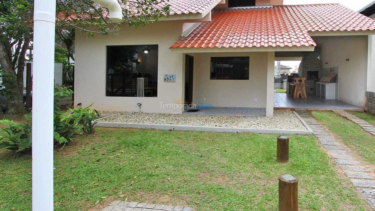 House for vacation rental in Bombinhas (Mariscal)