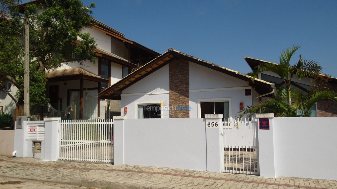 House for vacation rental in Bombinhas (Mariscal)