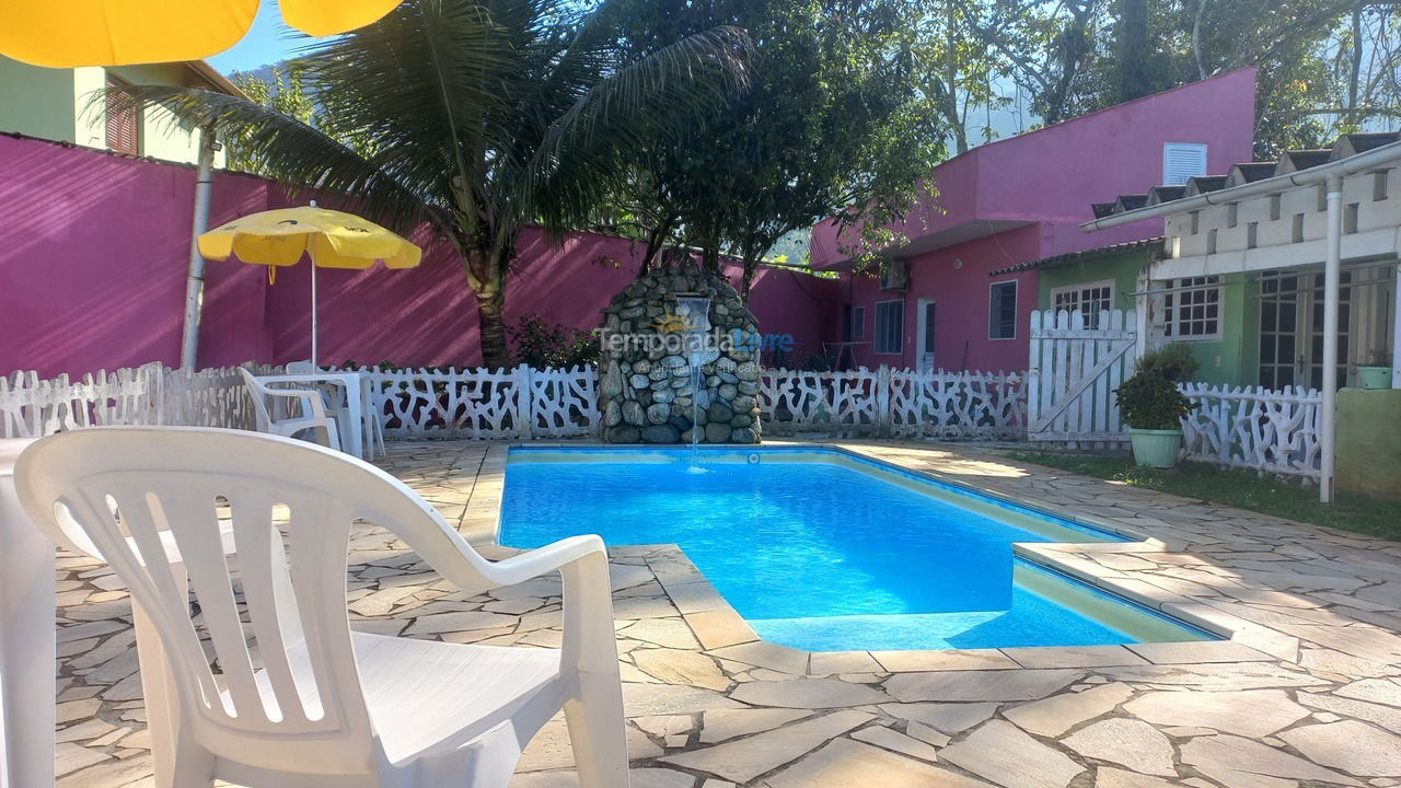 Casa para aluguel de temporada em Ubatuba (Praia do Lázaro)