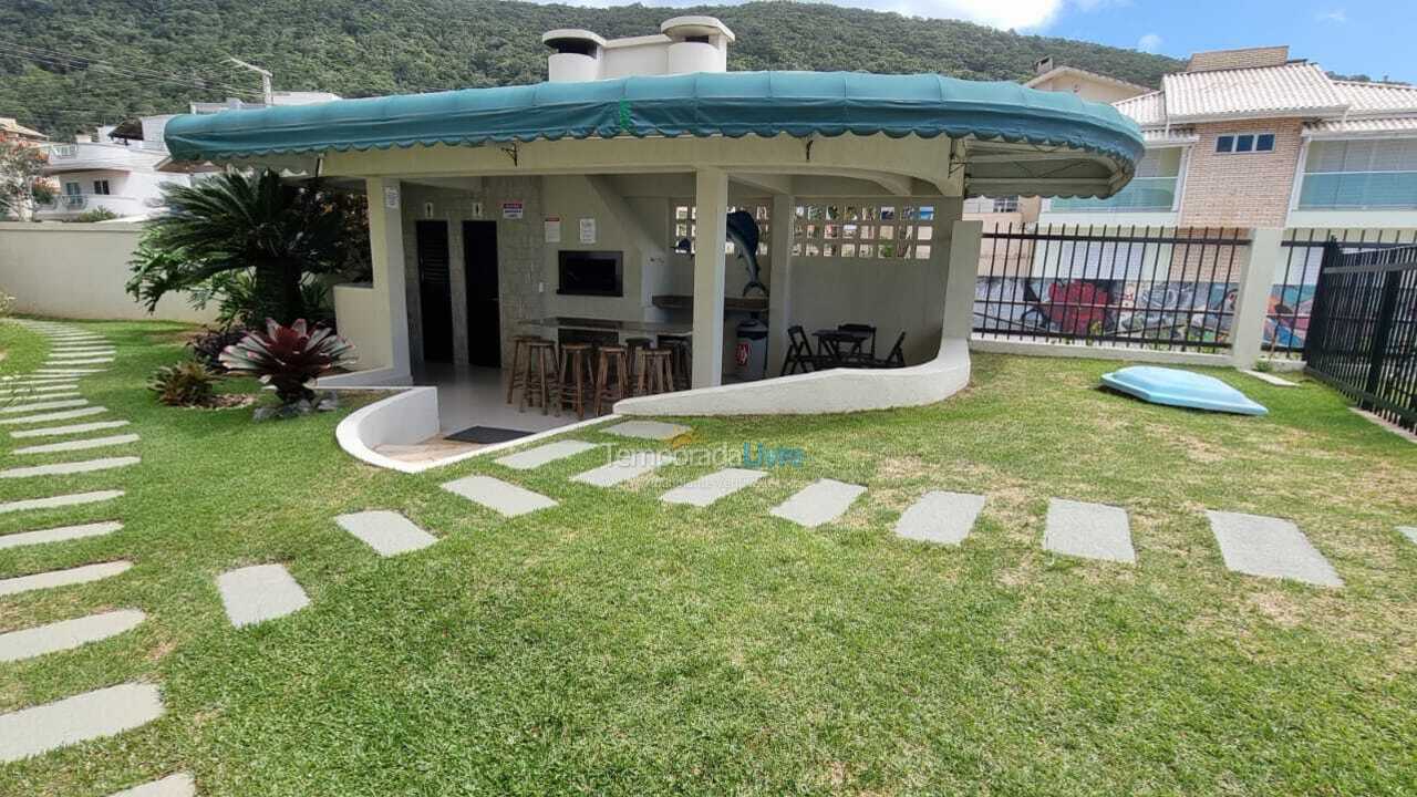 Apartment for vacation rental in Bombinhas (Praia de Bombas)