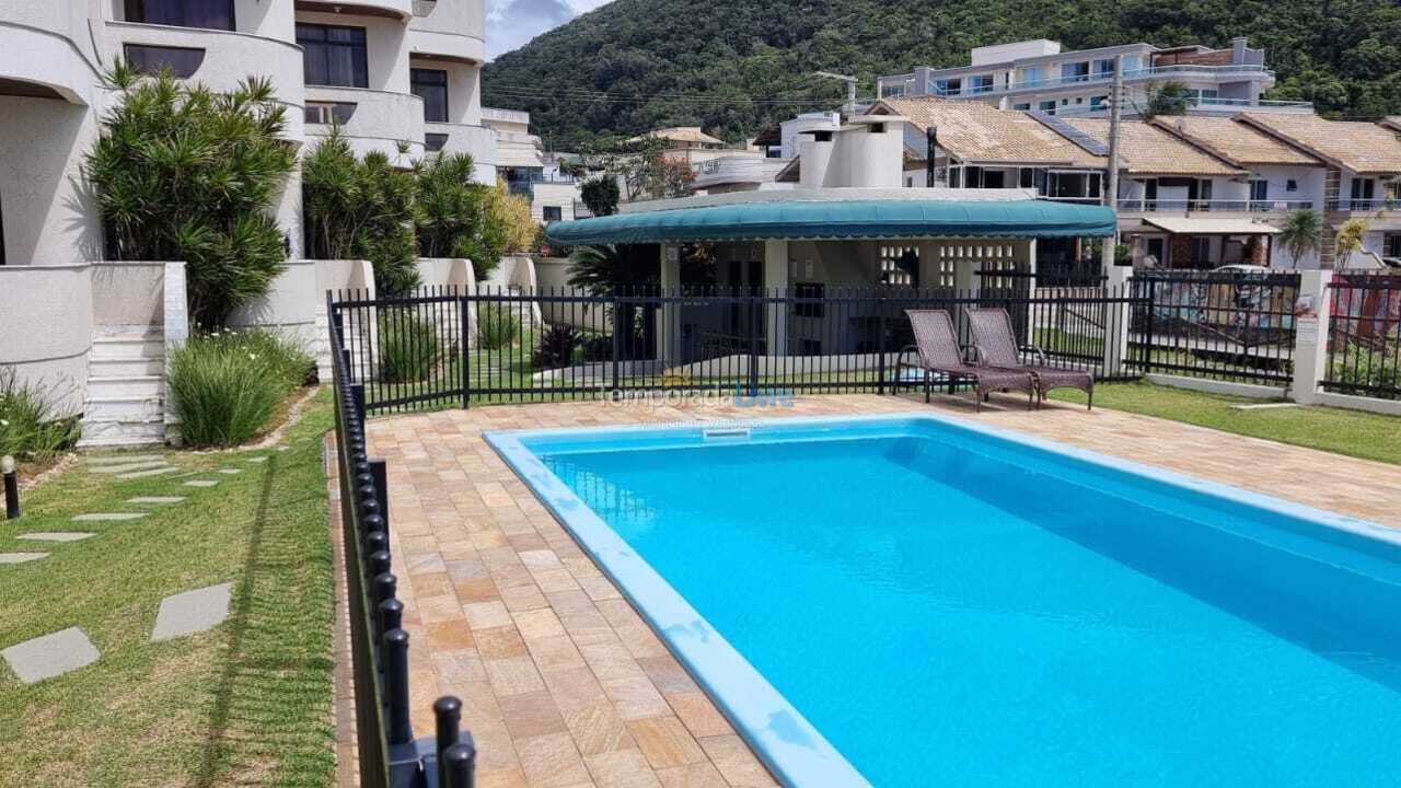 Apartamento para aluguel de temporada em Bombinhas (Praia de Bombas)