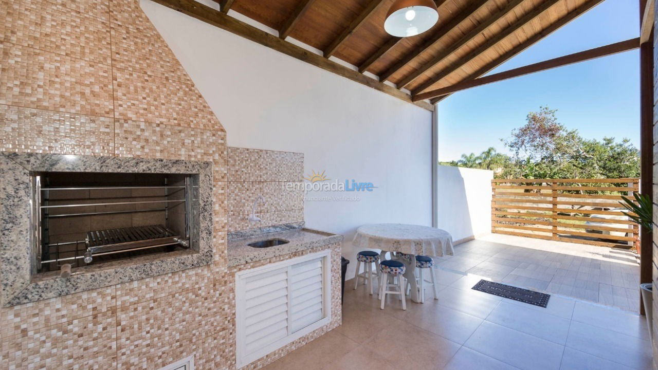 House for vacation rental in Bombinhas (Canto Grande)