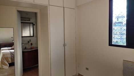 Spacious and Comfortable apt in Enseada - Guarujá