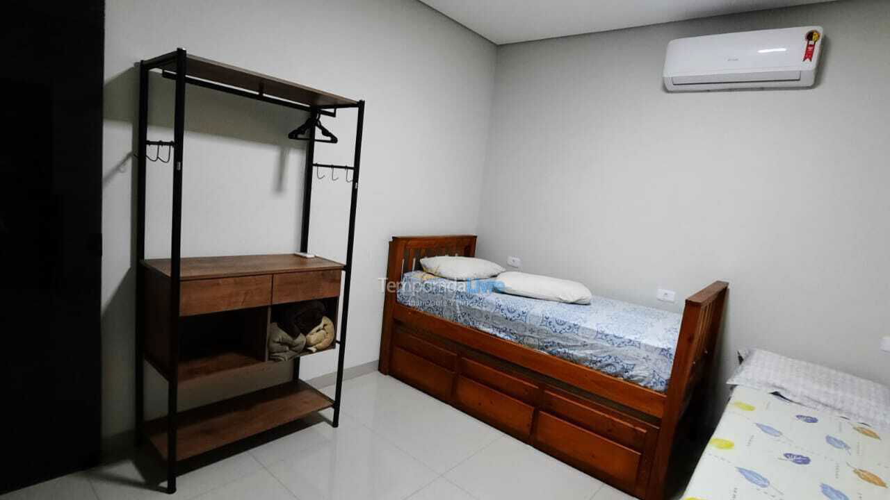 Casa para alquiler de vacaciones em Olímpia (Jardin Residencial Parque Vila Lobos)