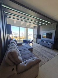 High standard penthouse 250m from Mariscal beach