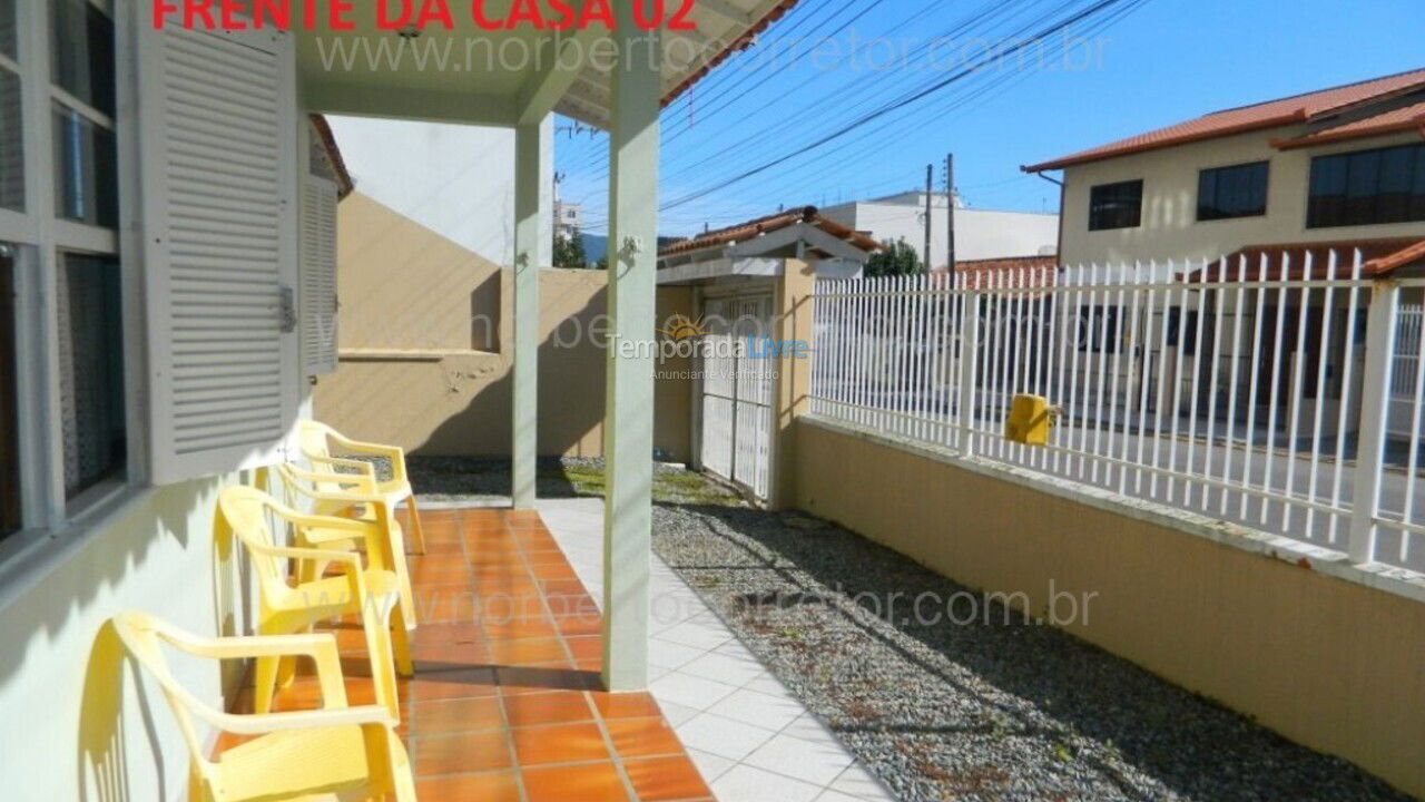 House for vacation rental in Itapema (Meia Praia)