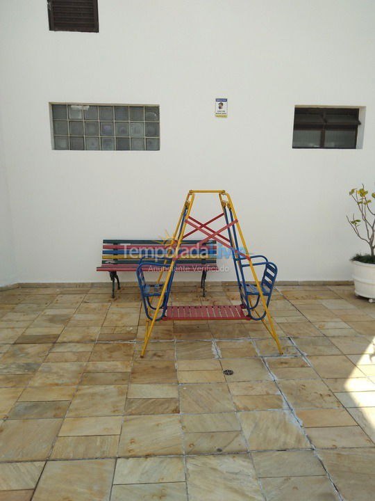 Apartamento para aluguel de temporada em Guarujá (Enseada)