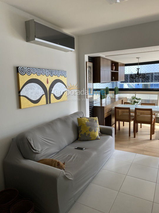 Apartamento para aluguel de temporada em Salvador (Caminho das árvores)