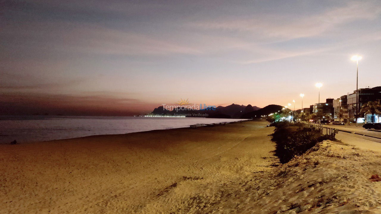 Casa para alquiler de vacaciones em Niterói (Praia de Piratininga)