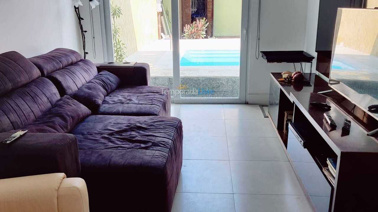 Casa para alquiler de vacaciones em Niterói (Praia de Piratininga)