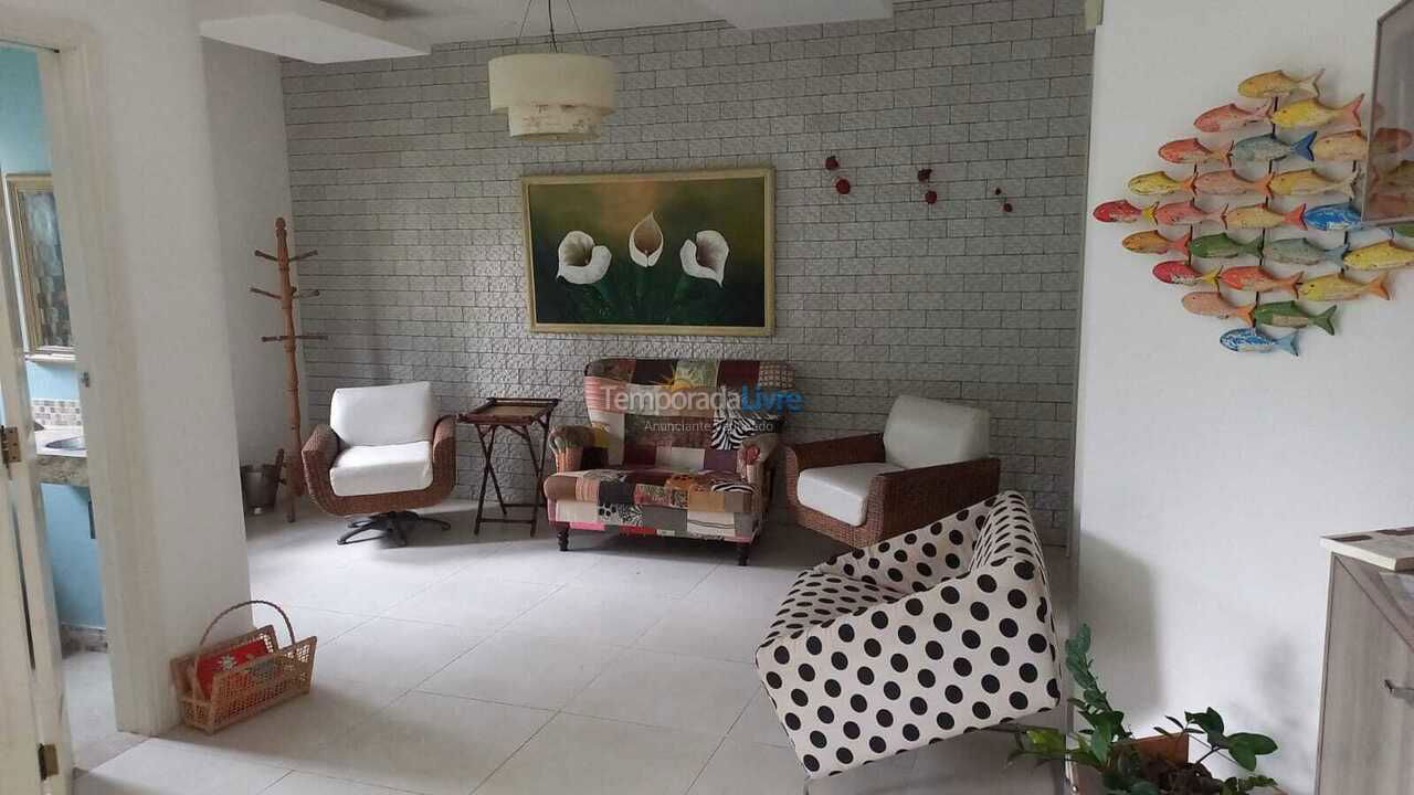 Casa para alquiler de vacaciones em Niterói (Praia de Piratininga)