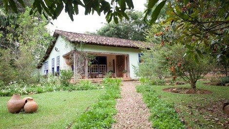 Casa para alugar em Prados - Vitoriano Veloso Bichinho