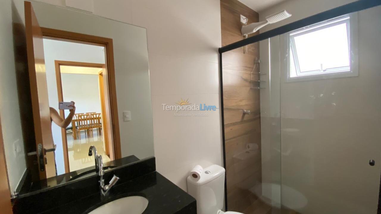 Apartment for vacation rental in Ubatuba (Praia das Toninhas)