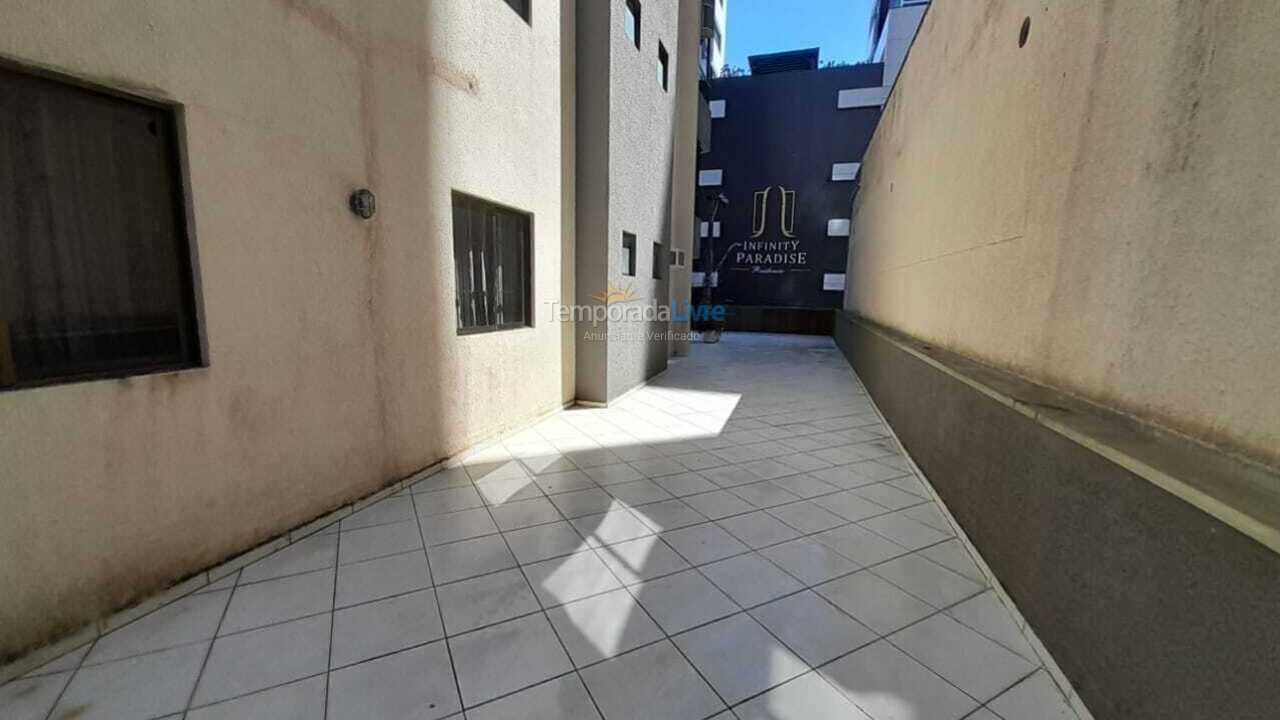 Apartamento para alquiler de vacaciones em Itapema (Meia Praia)