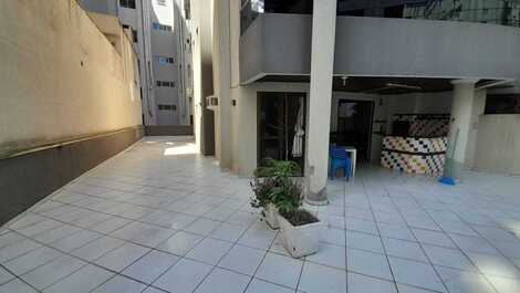 APARTAMENTO DE 3 DORMITORIOS CON GRAN BALCÓN