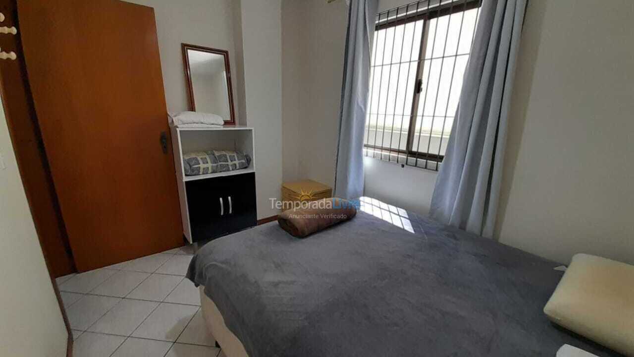 Apartamento para alquiler de vacaciones em Itapema (Meia Praia)
