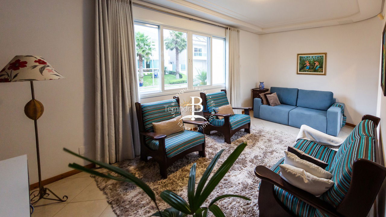 House for vacation rental in Florianopolis (Jurerê Internacional)