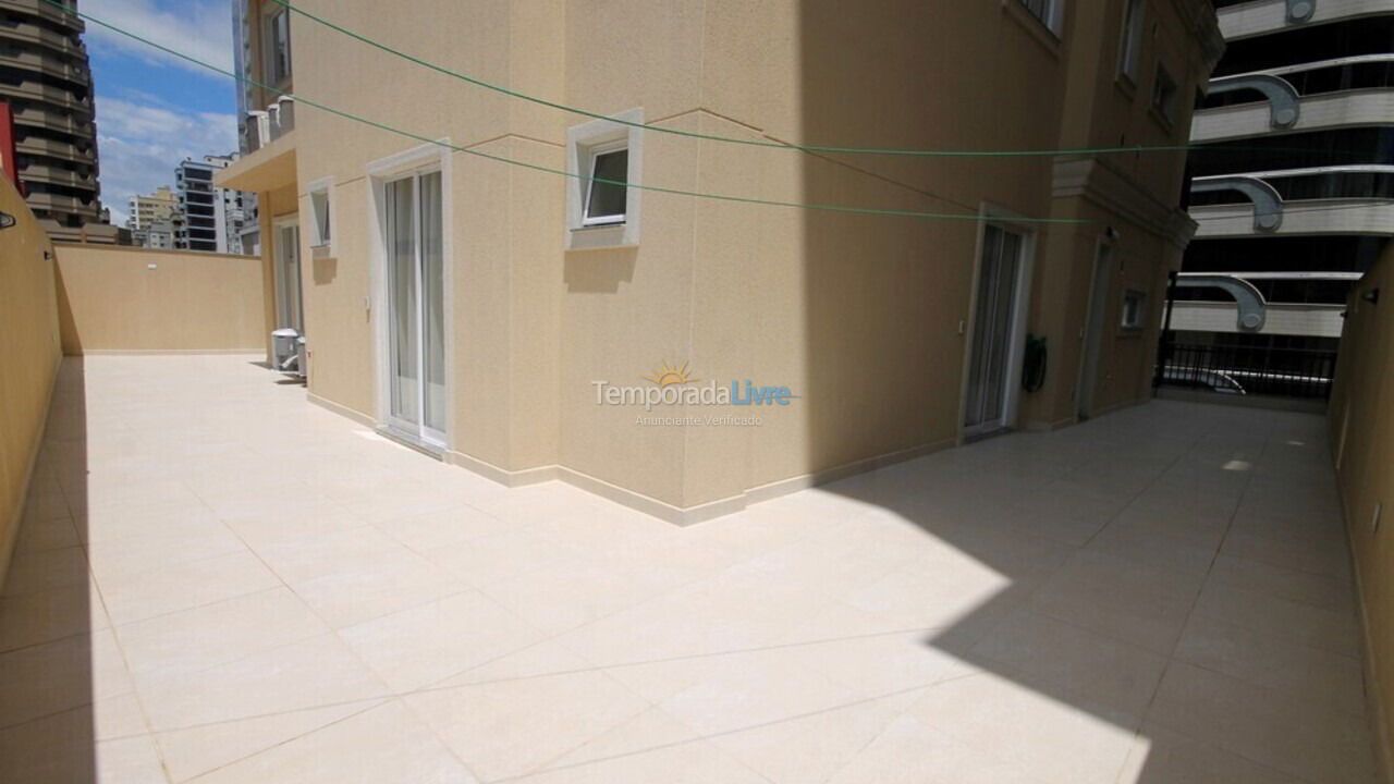 Apartamento para aluguel de temporada em Itapema (Meia Praia)
