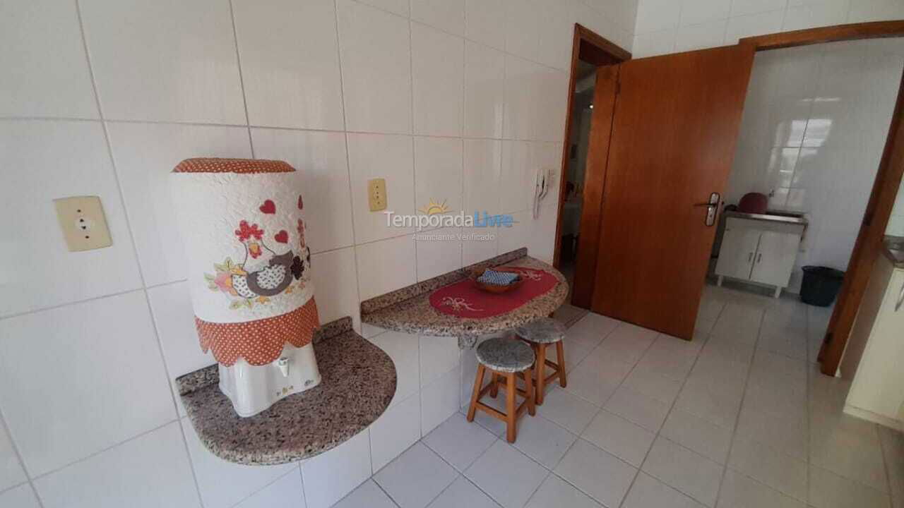 Apartamento para alquiler de vacaciones em Itapema (Meia Praia)