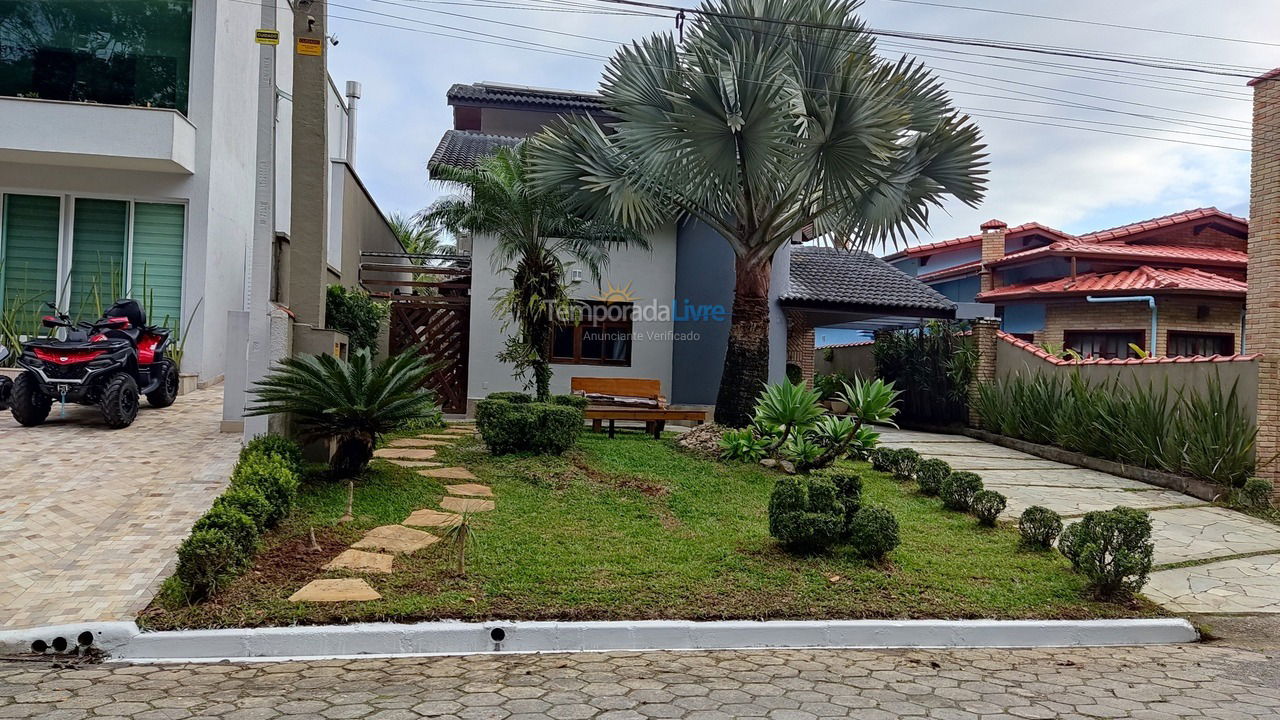 Casa para aluguel de temporada em Bertioga (Condominio Morada da Praia)