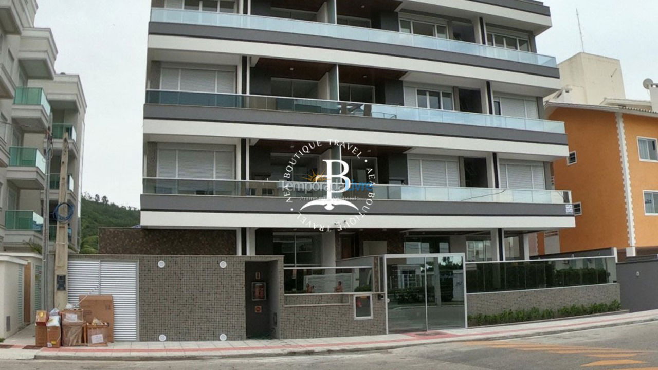 Apartamento para aluguel de temporada em Governador Celso Ramos (Praia de Palmas)