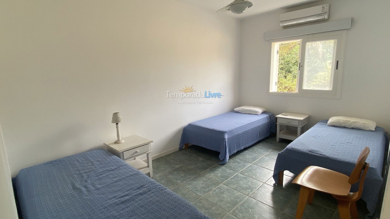 House for vacation rental in São Sebastião (Praia da Baleia)