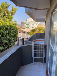 APARTMENT 02 80 M FROM MARISCAL BEACH - RUA CONEIBA