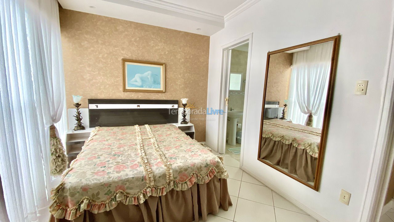 Apartamento para aluguel de temporada em Balneário Camboriú (Centro)