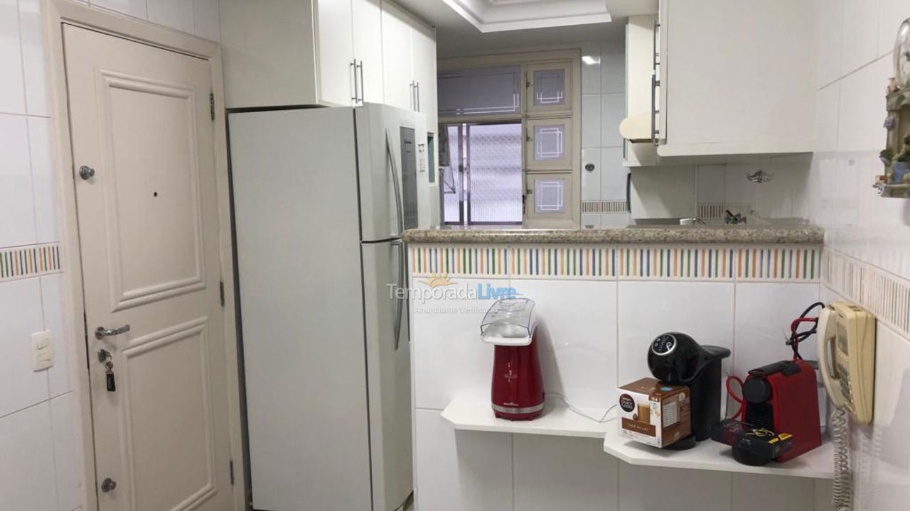 Apartamento para aluguel de temporada em Guarujá (Pitangueiras)