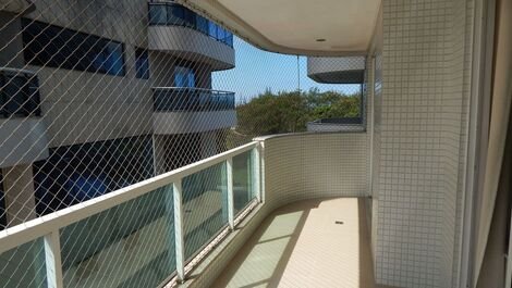 Beautiful 3 bedroom apartment in a building facing the sea - CF33