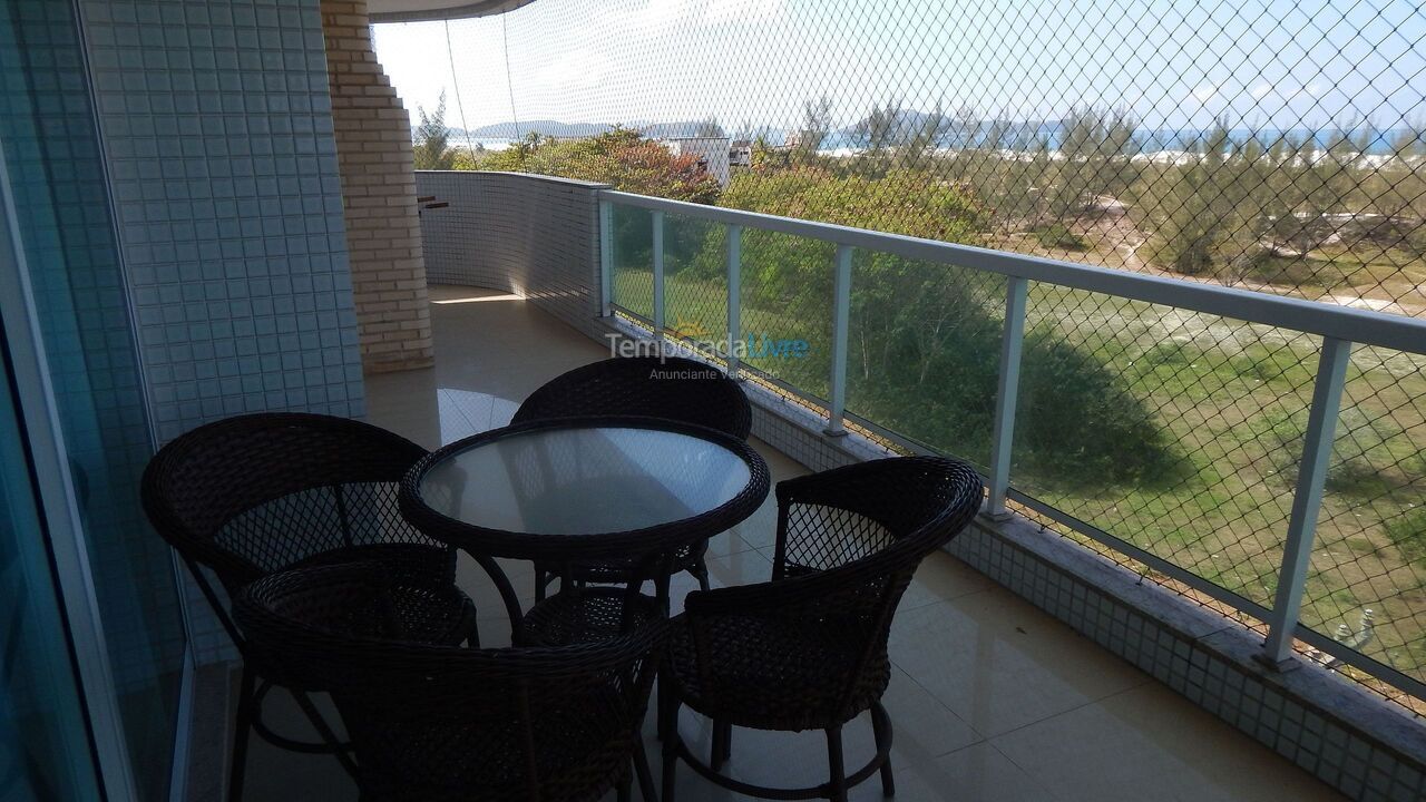 Apartamento para aluguel de temporada em Cabo Frio (Braga)