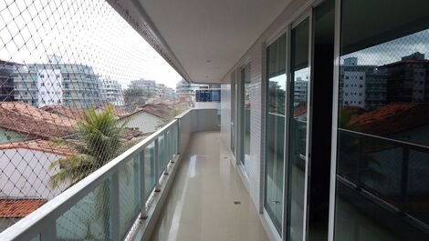 Beautiful 3 bedroom apartment in a building facing the sea - CF33