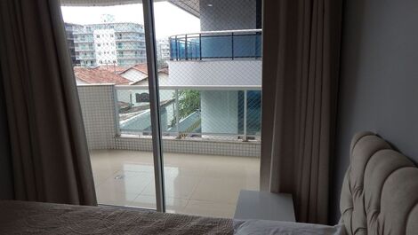 Beautiful 3 bedroom apartment in a building facing the sea - CF33