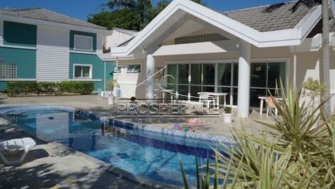 WONDERFUL HOUSE WITH POOL - CLOSED COND