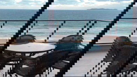 ATICO CON HERMOSA VISTA AL MAR