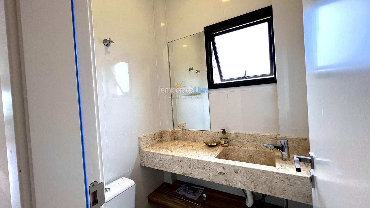 Apartment for vacation rental in Bombinhas (Canto Grande)