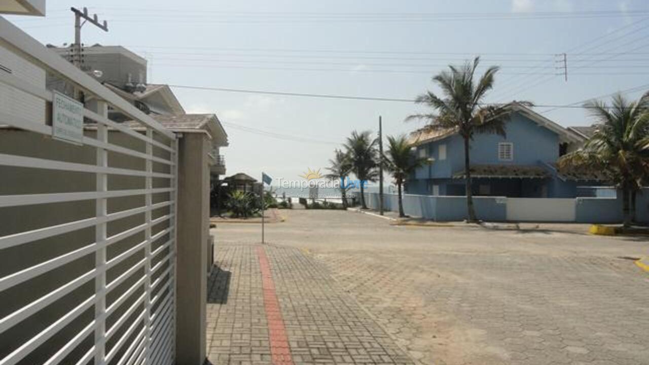 Apartamento para aluguel de temporada em Bombinhas (Canto Grande)