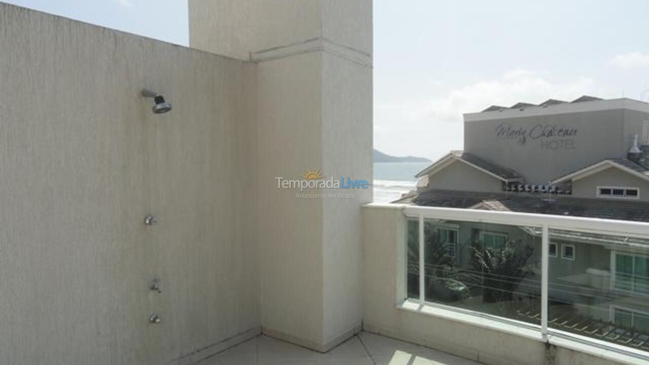 Apartamento para aluguel de temporada em Bombinhas (Canto Grande)