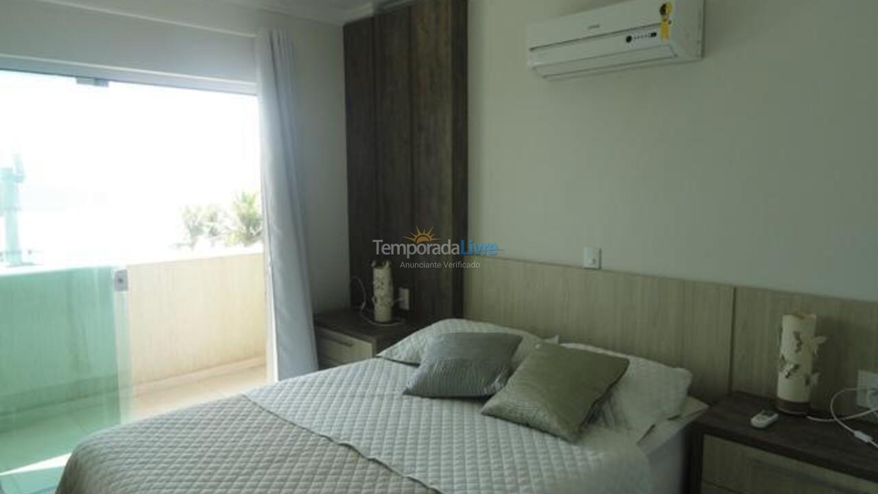 Apartamento para aluguel de temporada em Bombinhas (Canto Grande)