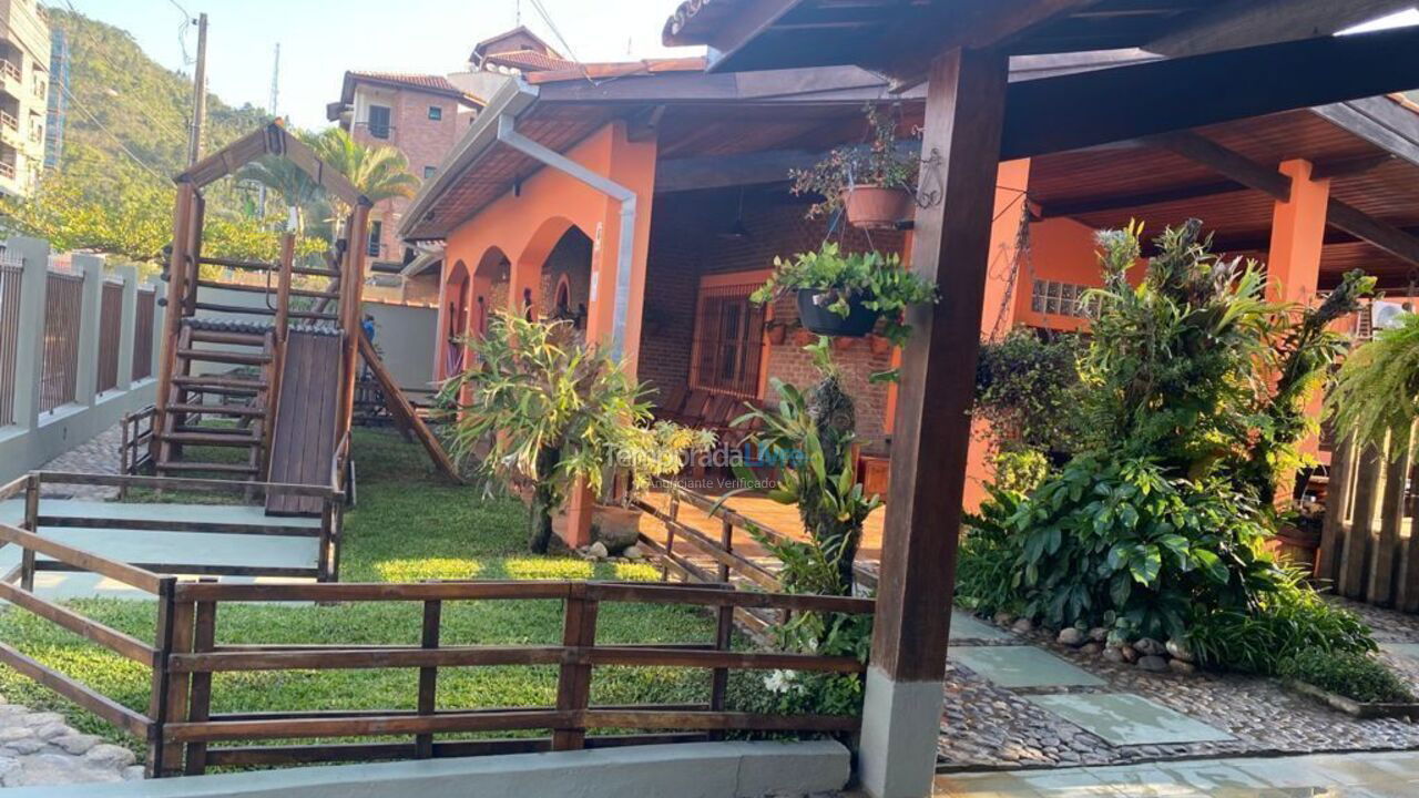 Casa para alquiler de vacaciones em Ubatuba (Praia das Toninhas)