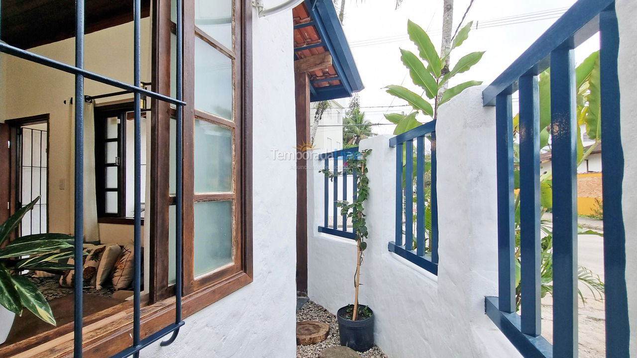 Casa para aluguel de temporada em Ubatuba (Itaguá)