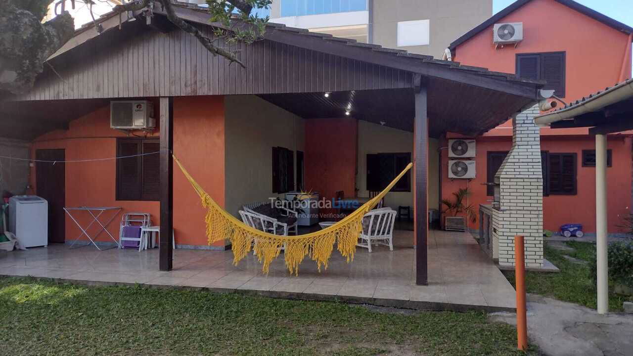 Casa para alquiler de vacaciones em Bombinhas (Mariscal)