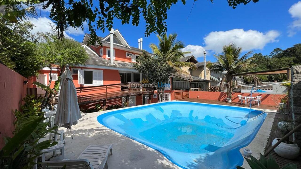 Casa para aluguel de temporada em Florianópolis (Praia Mole)