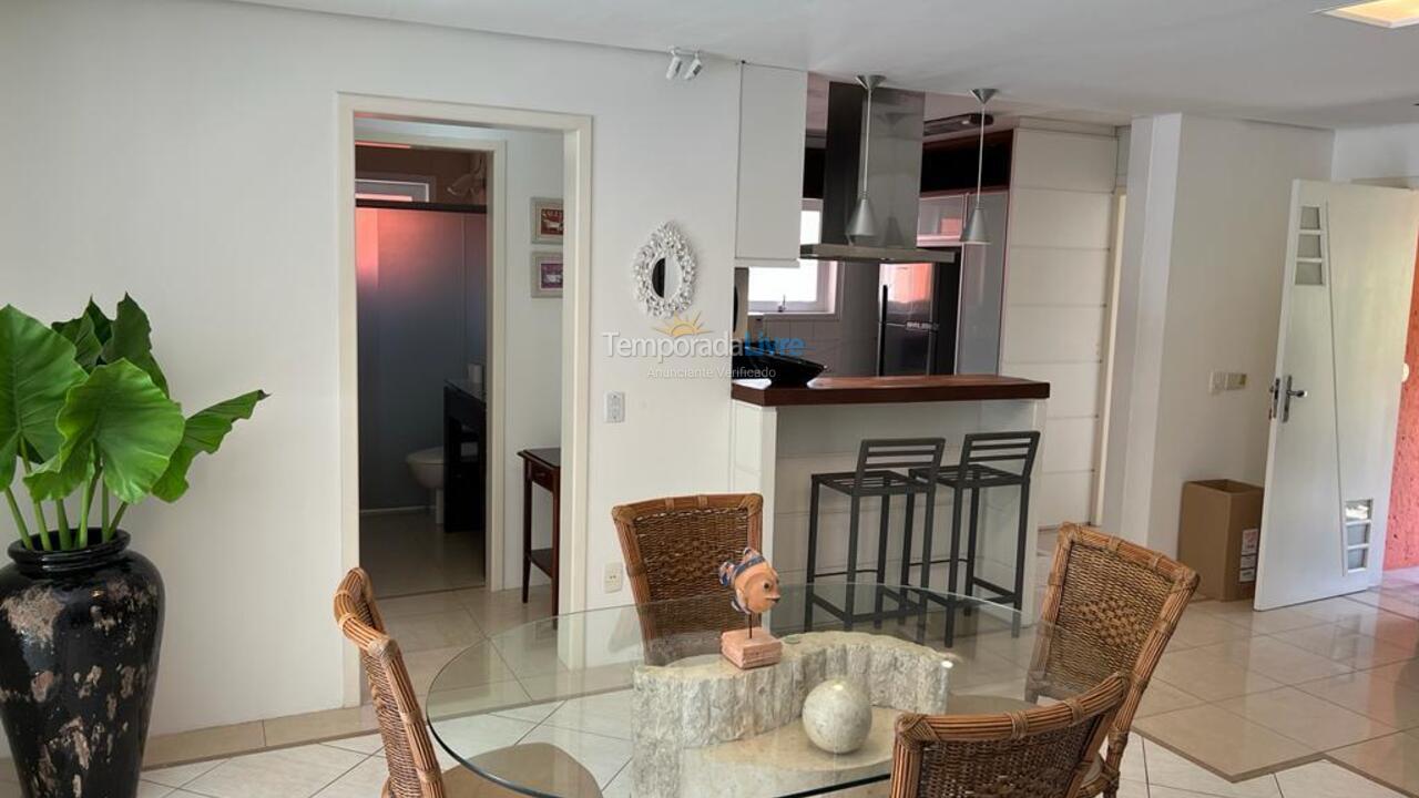 Casa para aluguel de temporada em Florianópolis (Praia Mole)