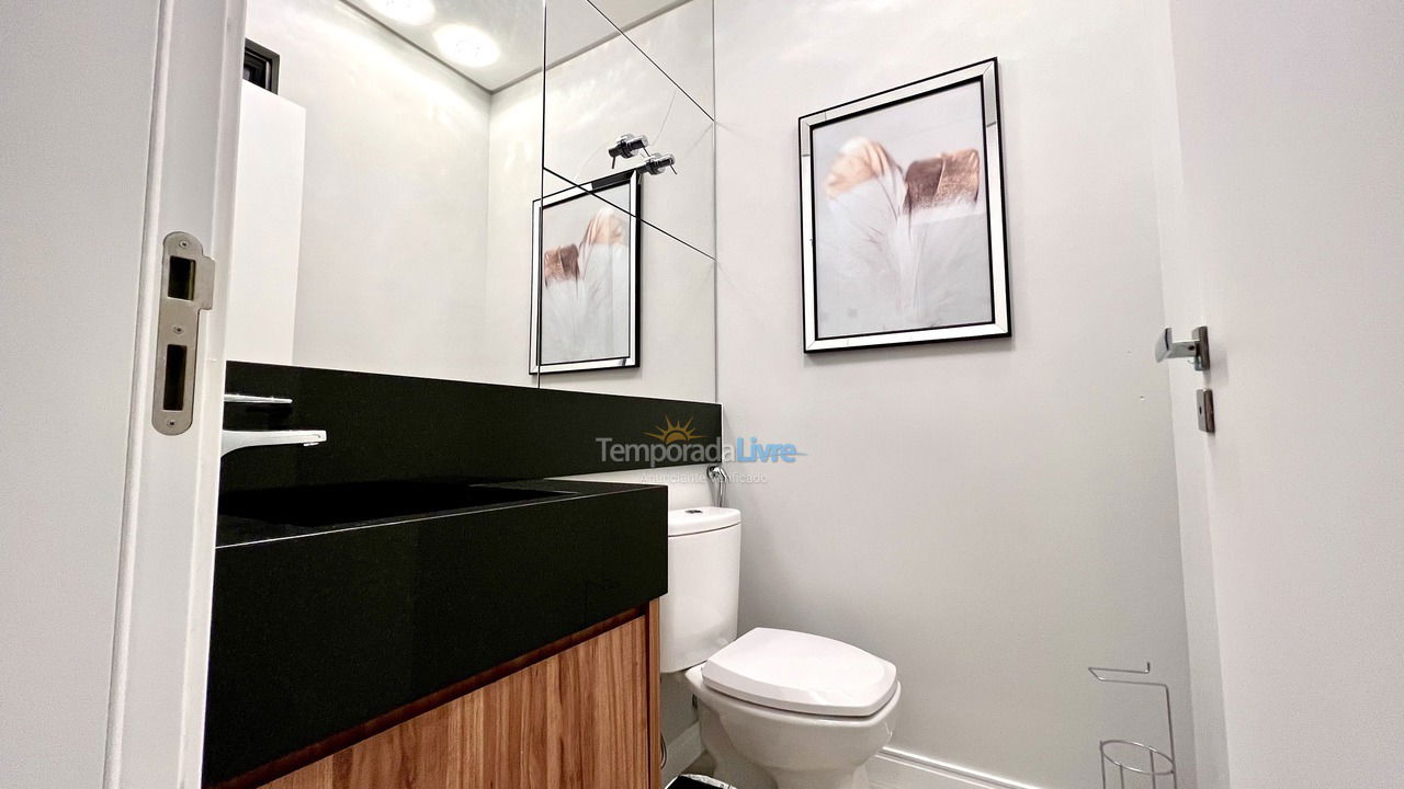 Apartment for vacation rental in Bombinhas (Canto Grande)