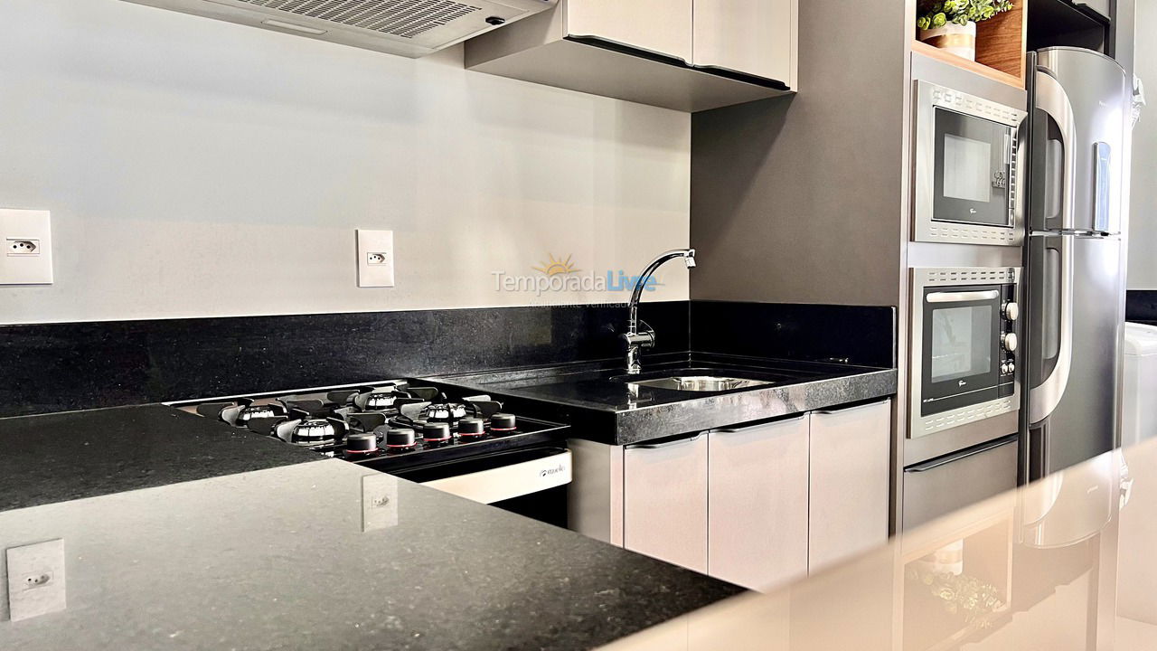 Apartamento para aluguel de temporada em Bombinhas (Canto Grande)