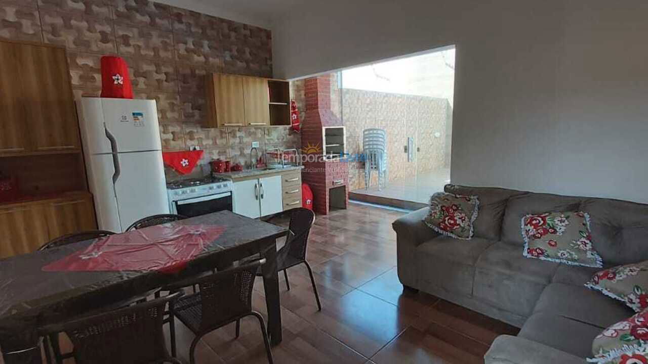 Casa para alquiler de vacaciones em Caraguatatuba (Martim de Sá)