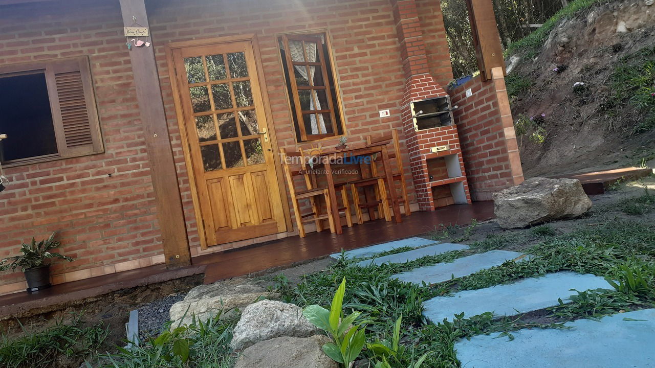 Casa para aluguel de temporada em Joanópolis (Vargem Escura)