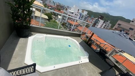 Penthouse overlooking the sea for your vacation on Palmas beach.